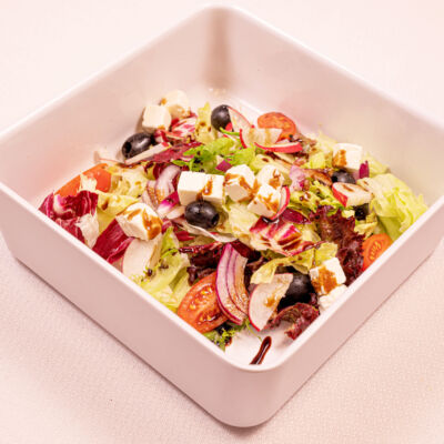Kreeka salat JAHH-i stiilis
