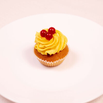 Minimuffin astelpajukreemiga