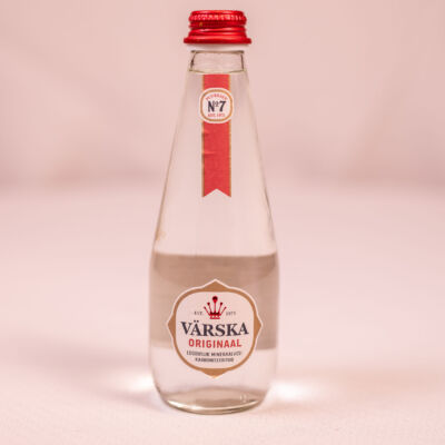 Värska vesi gaasiga 0,33L